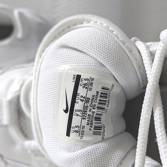 Nike Air Max UPTEMPO TRIPLE WHITE 8.5 Brand New - Picture 9 of 10